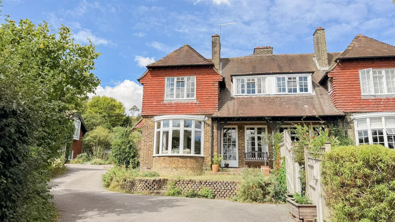 4 bed house for sale — Kingston Road, Lewes, BN7 3NB