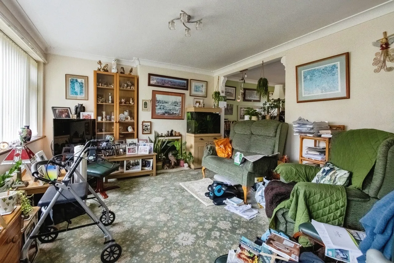 Cherry Tree Road, Walton, Wakefield, West Yorkshire, WF2, photo 5