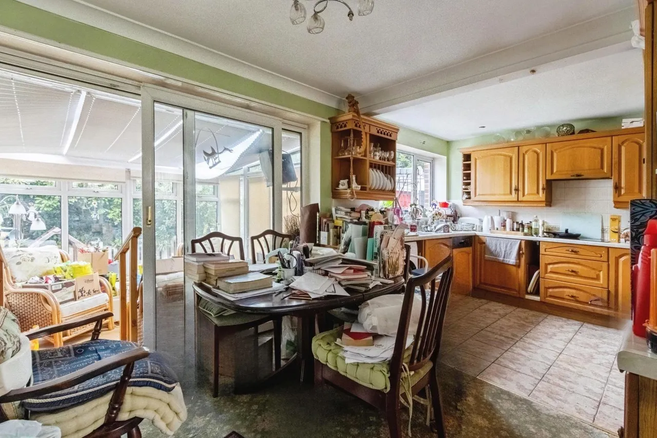 Cherry Tree Road, Walton, Wakefield, West Yorkshire, WF2, photo 6