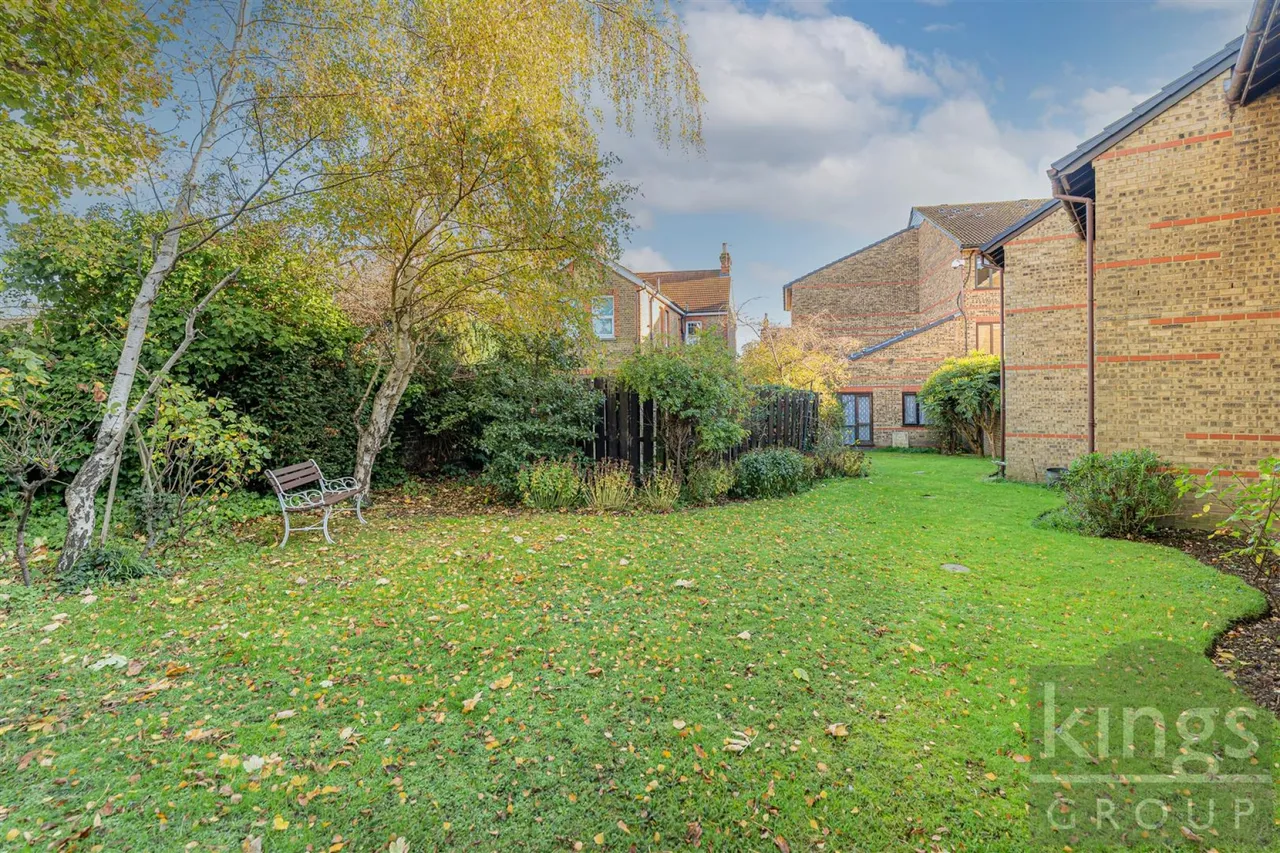 Gordon Hill, Enfield, photo 12