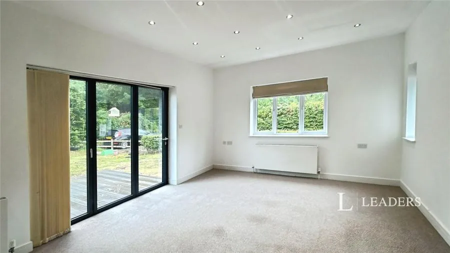 Main Road, Shurdington, GL51, photo 2