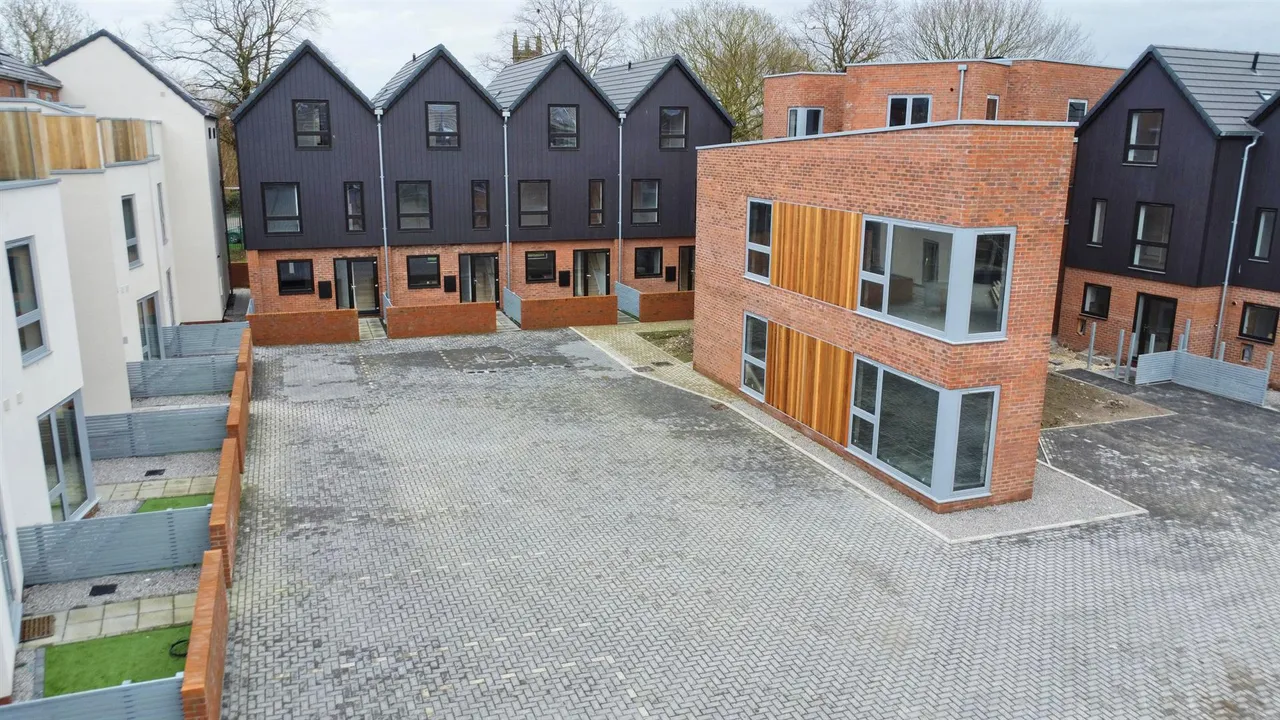 2 bed property for sale — St. Nicholas Road, Beverley