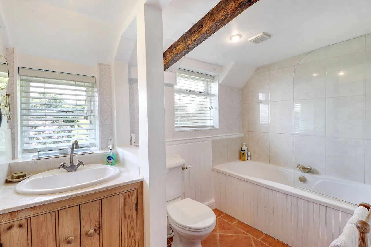 Workhouse Lane, Sutton Valence, Maidstone, Kent, ME17 3JD, photo 12