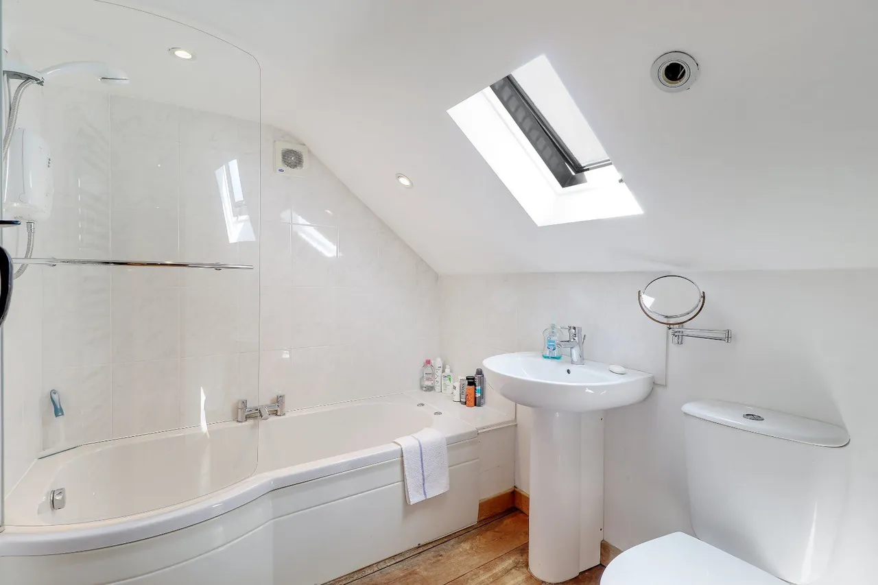 Workhouse Lane, Sutton Valence, Maidstone, Kent, ME17 3JD, photo 10