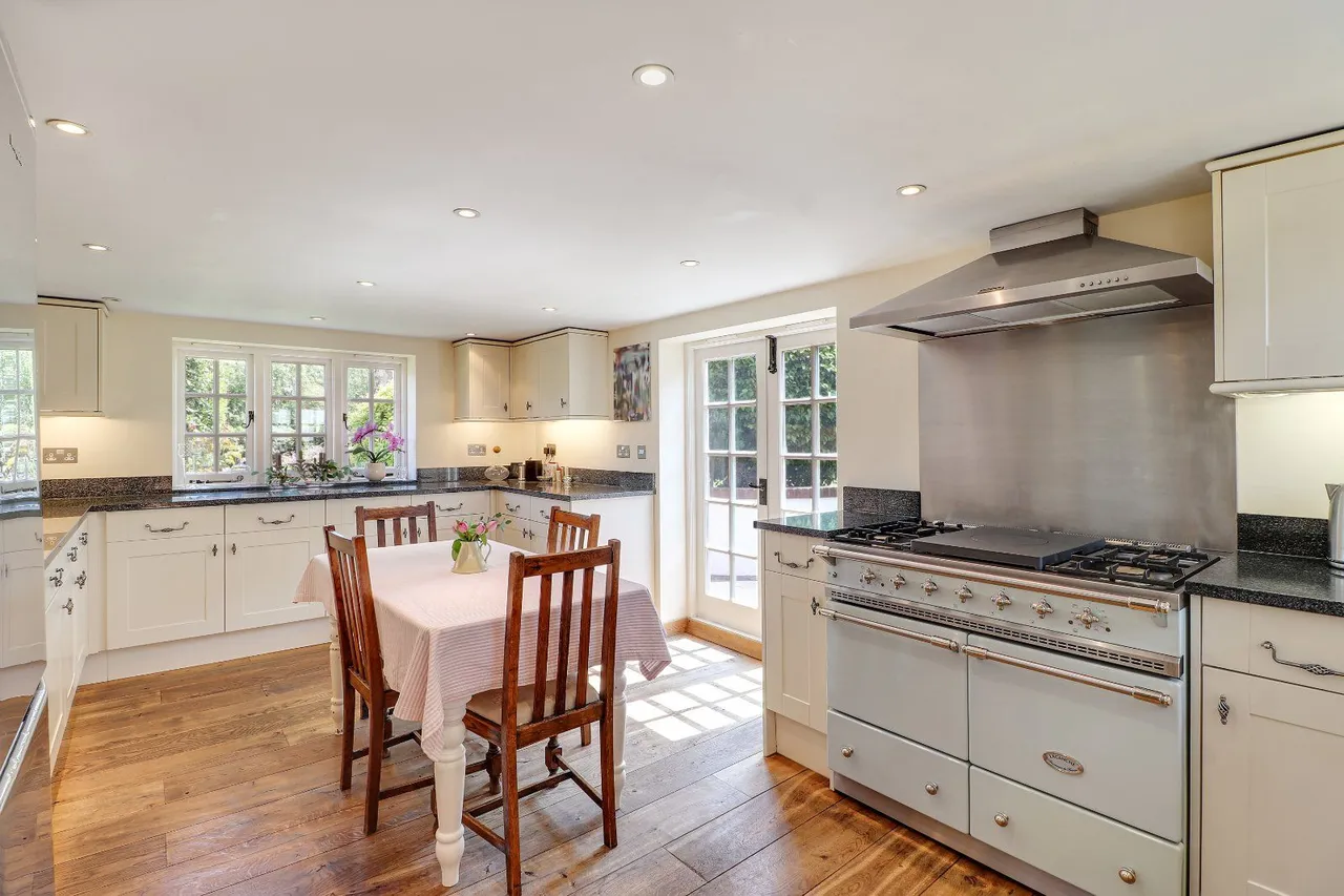 Workhouse Lane, Sutton Valence, Maidstone, Kent, ME17 3JD, photo 5