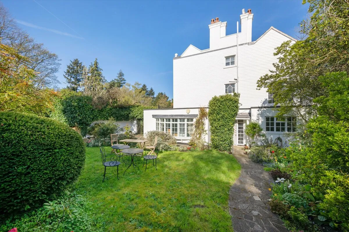 Spaniards Road, Hampstead, NW3, photo 3
