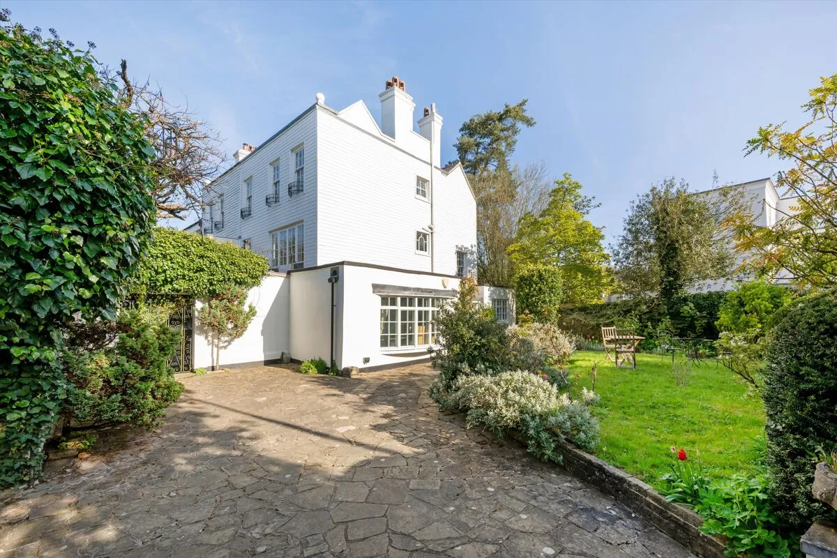 Spaniards Road, Hampstead, NW3, photo 23