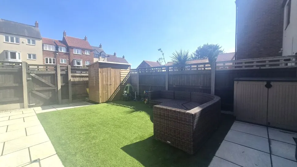 High Green Court, Bridlington, East Yorkshire, YO16, photo 6