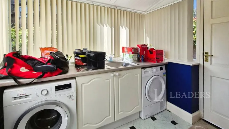 Aldwick Avenue, Aldwick, PO21, photo 11