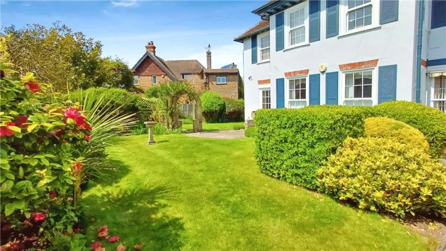 Aldwick Avenue, Aldwick, PO21, photo 12