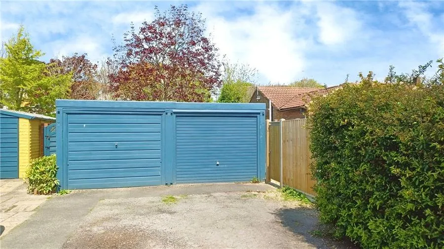 Aldwick Avenue, Aldwick, PO21, photo 13