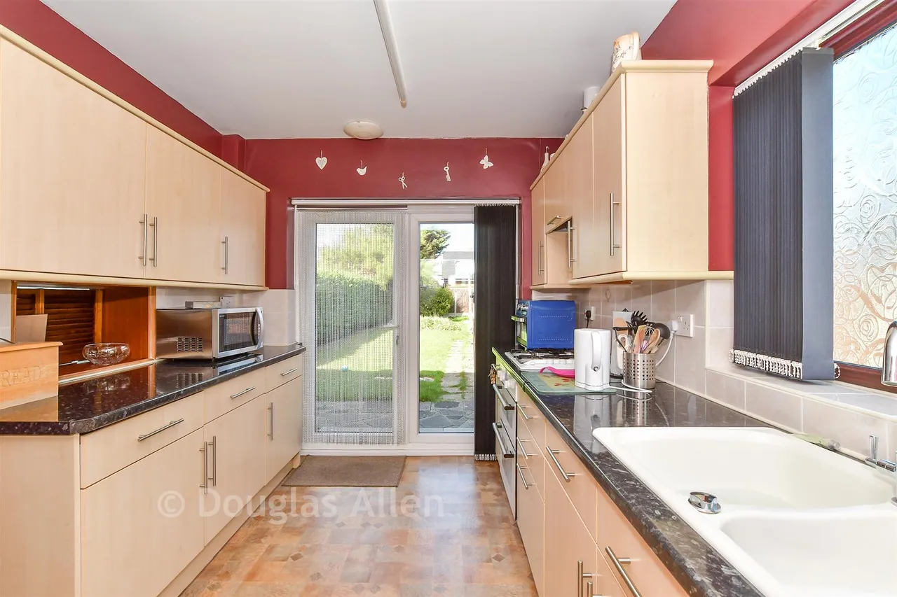 Grange Road, Brock Hilll, SS11, photo 4