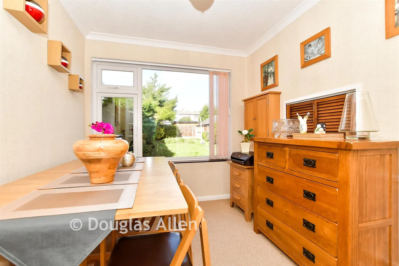 Grange Road, Brock Hilll, SS11, photo 6