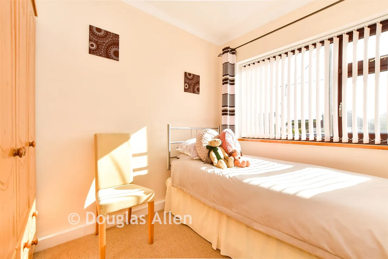 Grange Road, Brock Hilll, SS11, photo 8