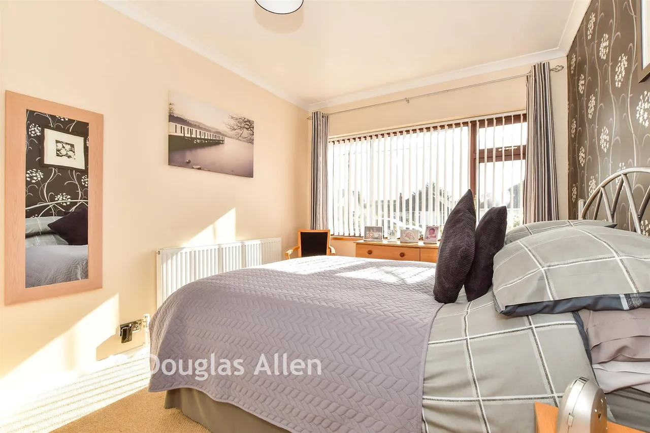 Grange Road, Brock Hilll, SS11, photo 7