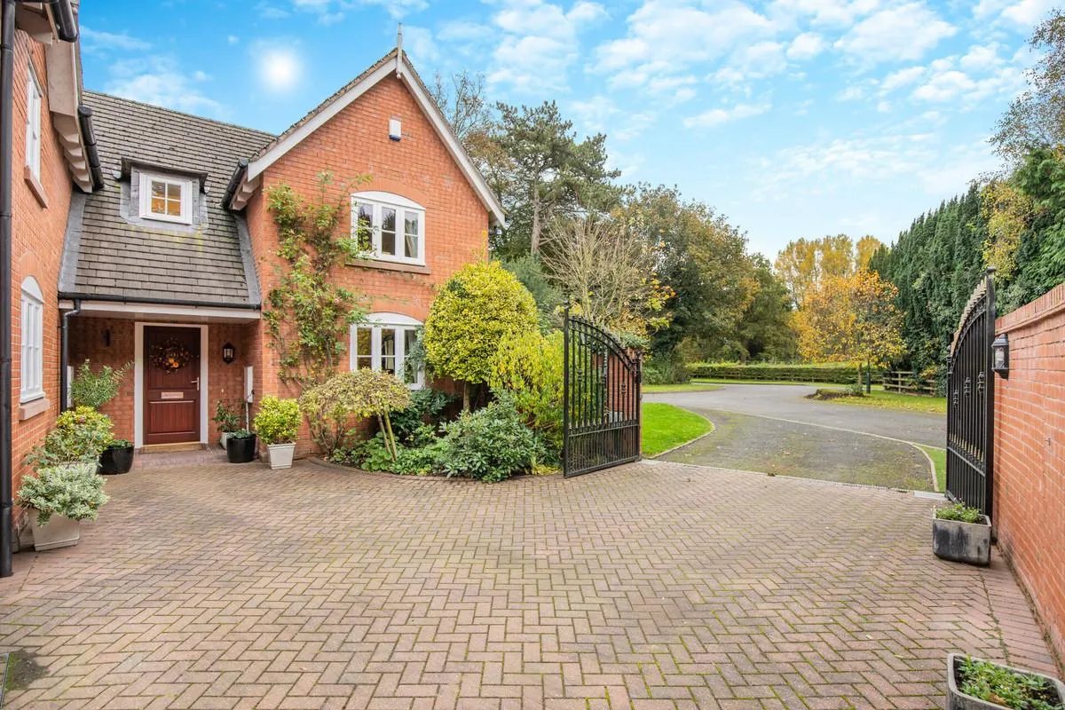 Orchard Lane, Wolseley Bridge Stafford, ST17, photo 32