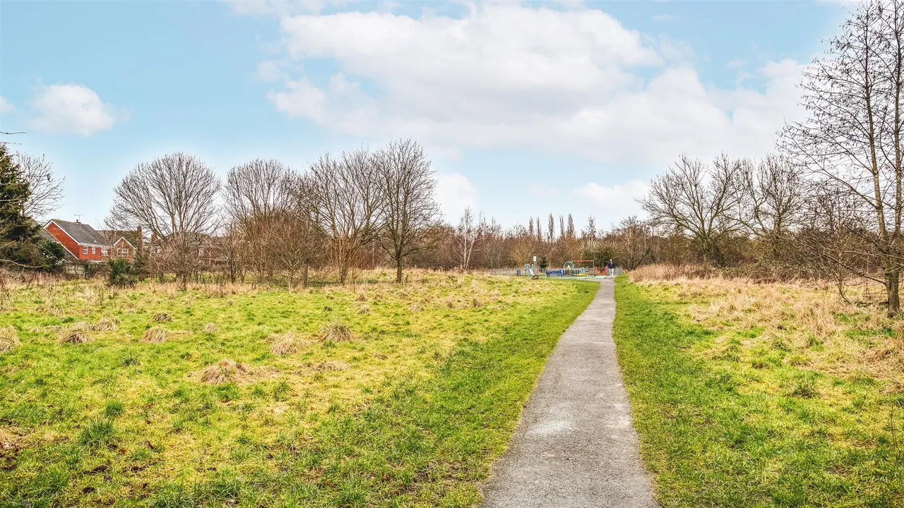 Richmond Close, Heatherton Village, photo 27
