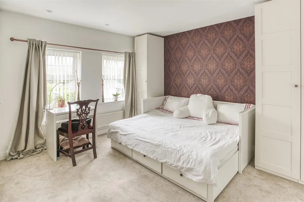 Richmond Close, Heatherton Village, photo 13