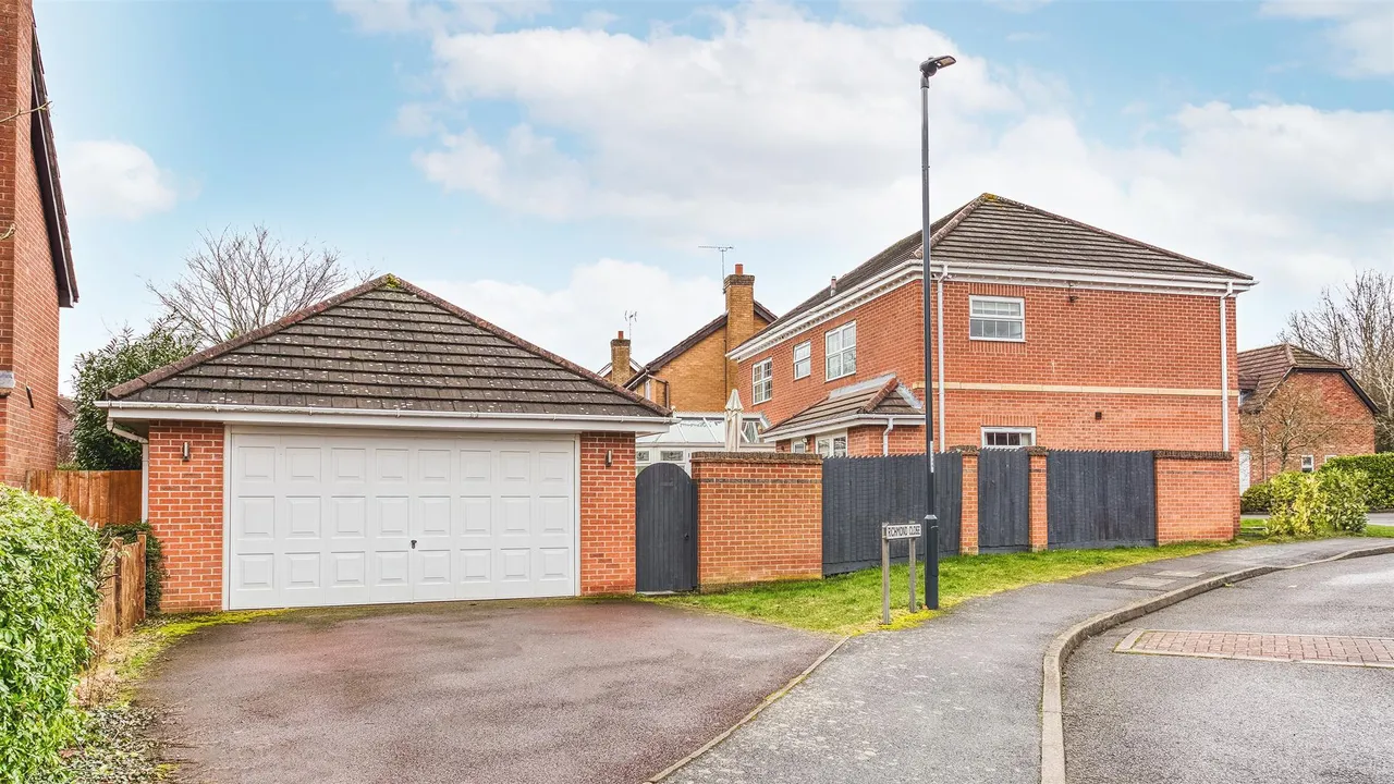 Richmond Close, Heatherton Village, photo 23