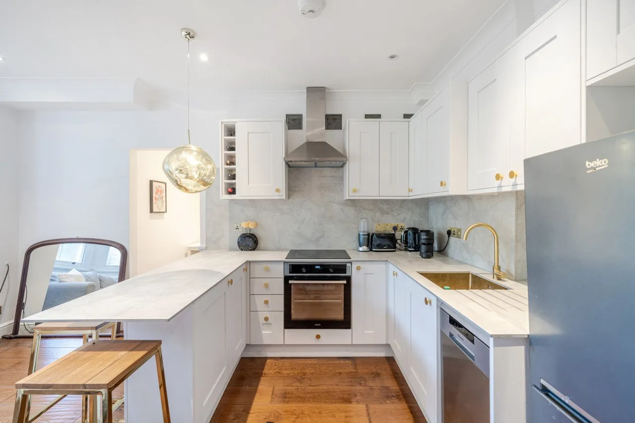 Knatchbull Road, SE5, photo 3