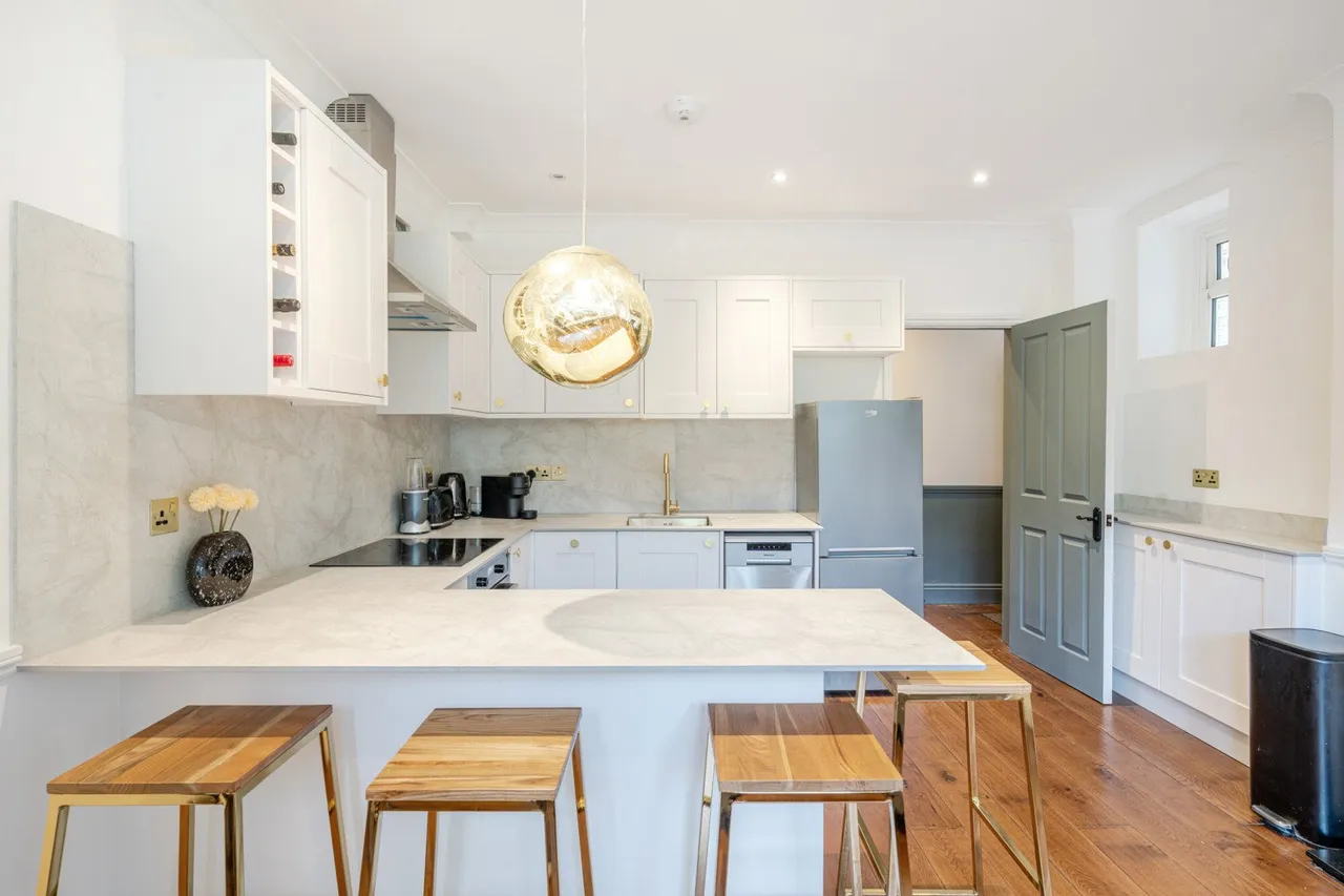 Knatchbull Road, SE5, photo 12