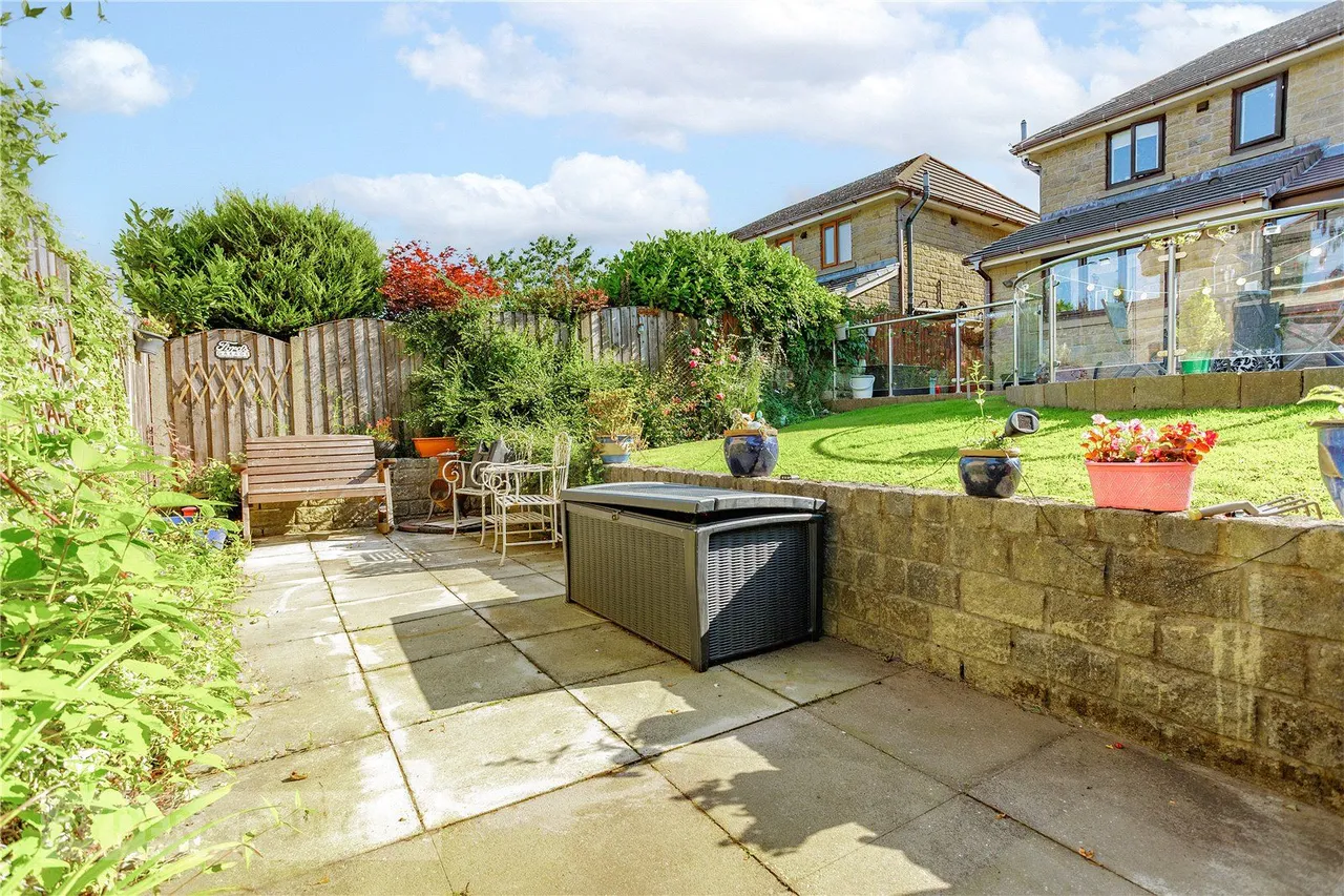 Old Kiln Lane, Grotton, OL4, photo 23