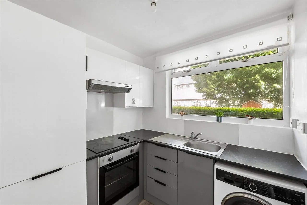 Stevens Avenue, London, E9, photo 2