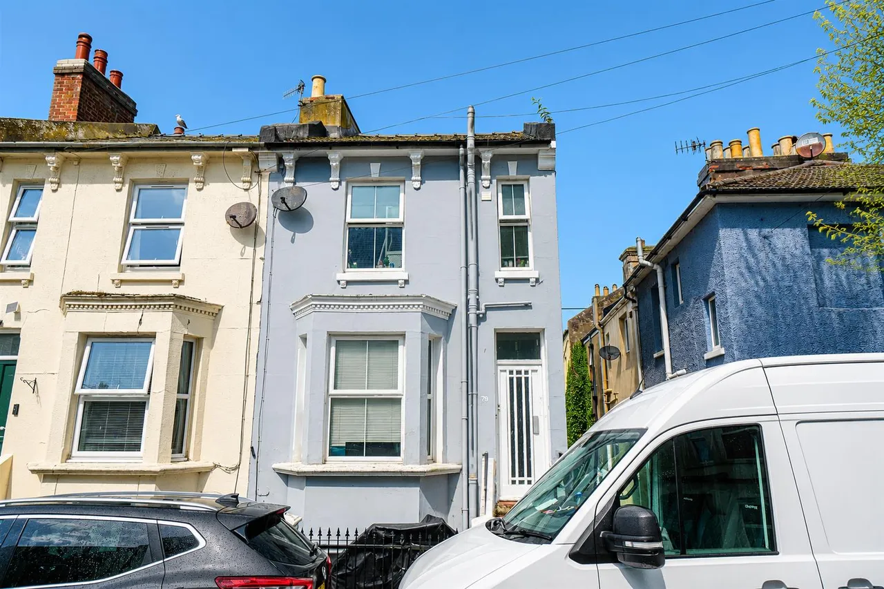 4 bed house for sale, Manor Road, Hastings
