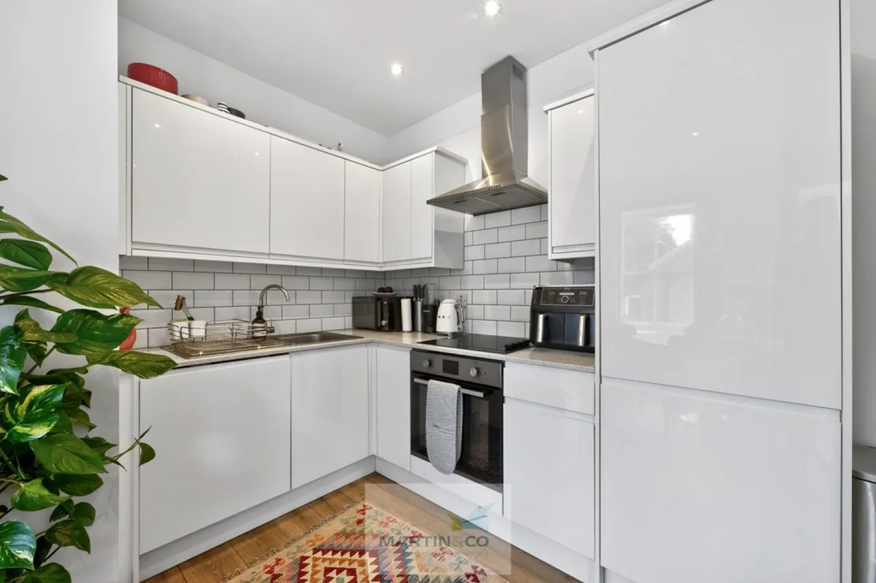 Park Street, Hatfield, photo 11