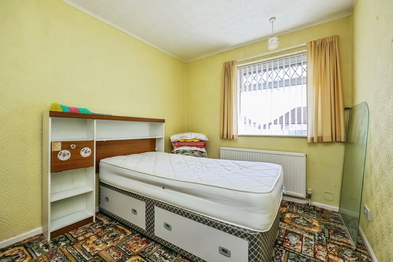 Highwray Grove, Clifton, Nottingham, NG11, photo 7
