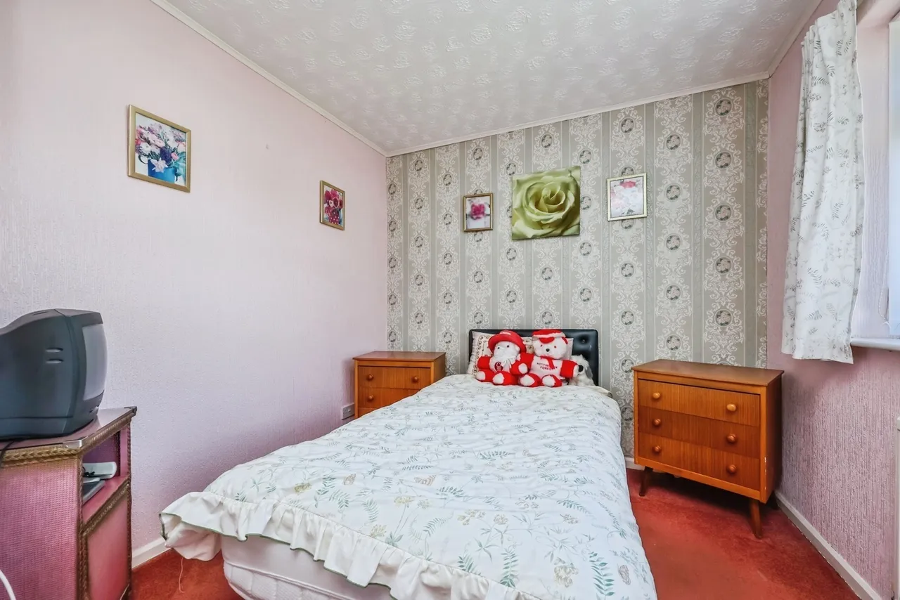 Highwray Grove, Clifton, Nottingham, NG11, photo 8