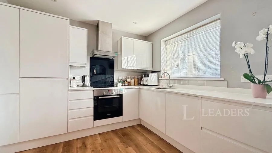 Violet Close, Bognor Regis, PO21, photo 2