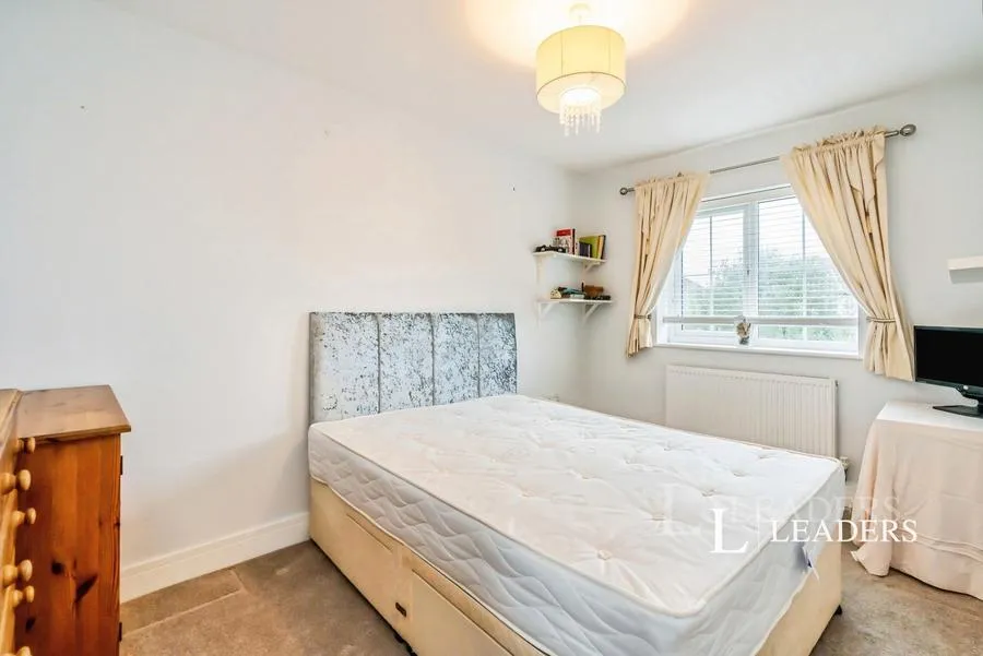 Violet Close, Bognor Regis, PO21, photo 10