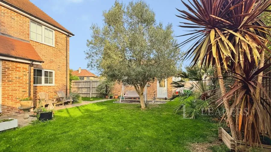 Violet Close, Bognor Regis, PO21, photo 13