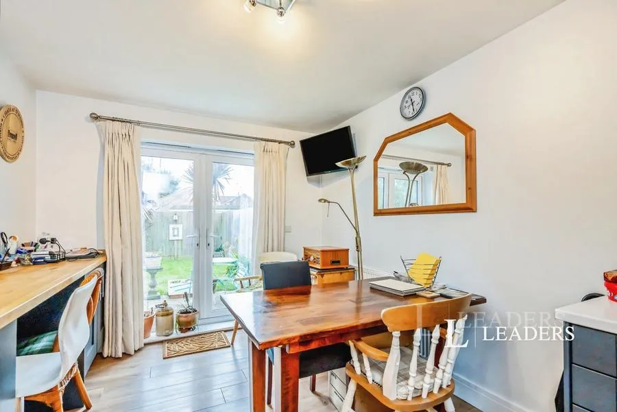 Violet Close, Bognor Regis, PO21, photo 5