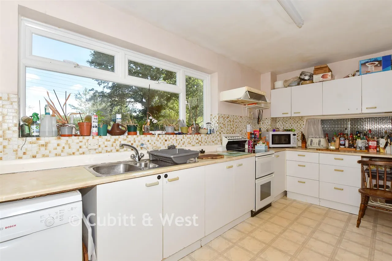 Herons Close, Kirdford, RH14, photo 4