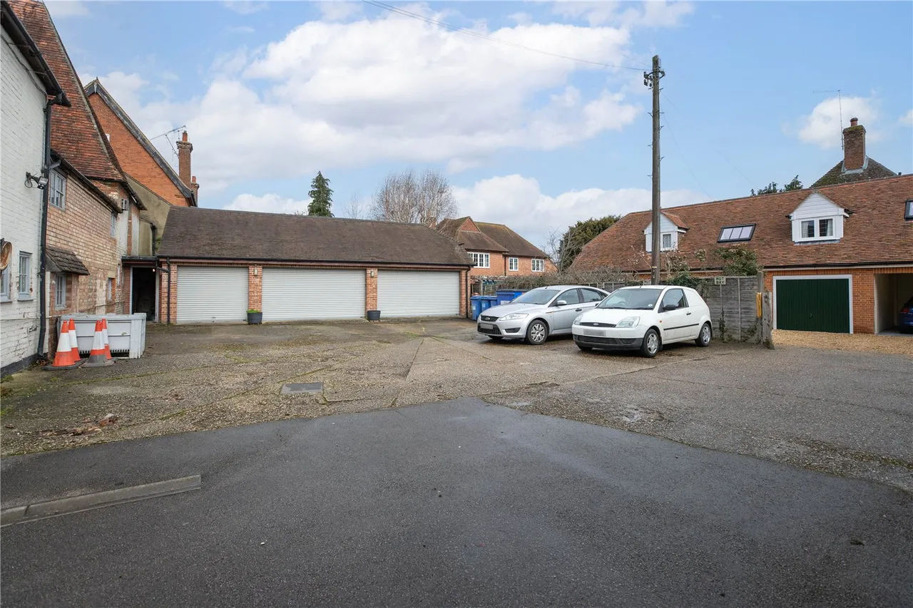 King Street, Odiham, Hampshire, RG29 1NQ, photo 12