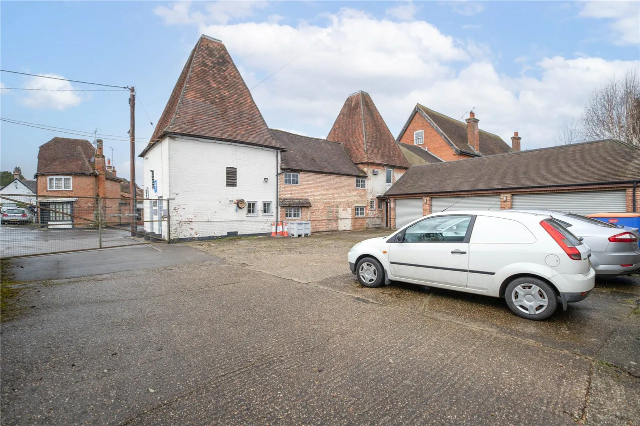 King Street, Odiham, Hampshire, RG29 1NQ, photo 14