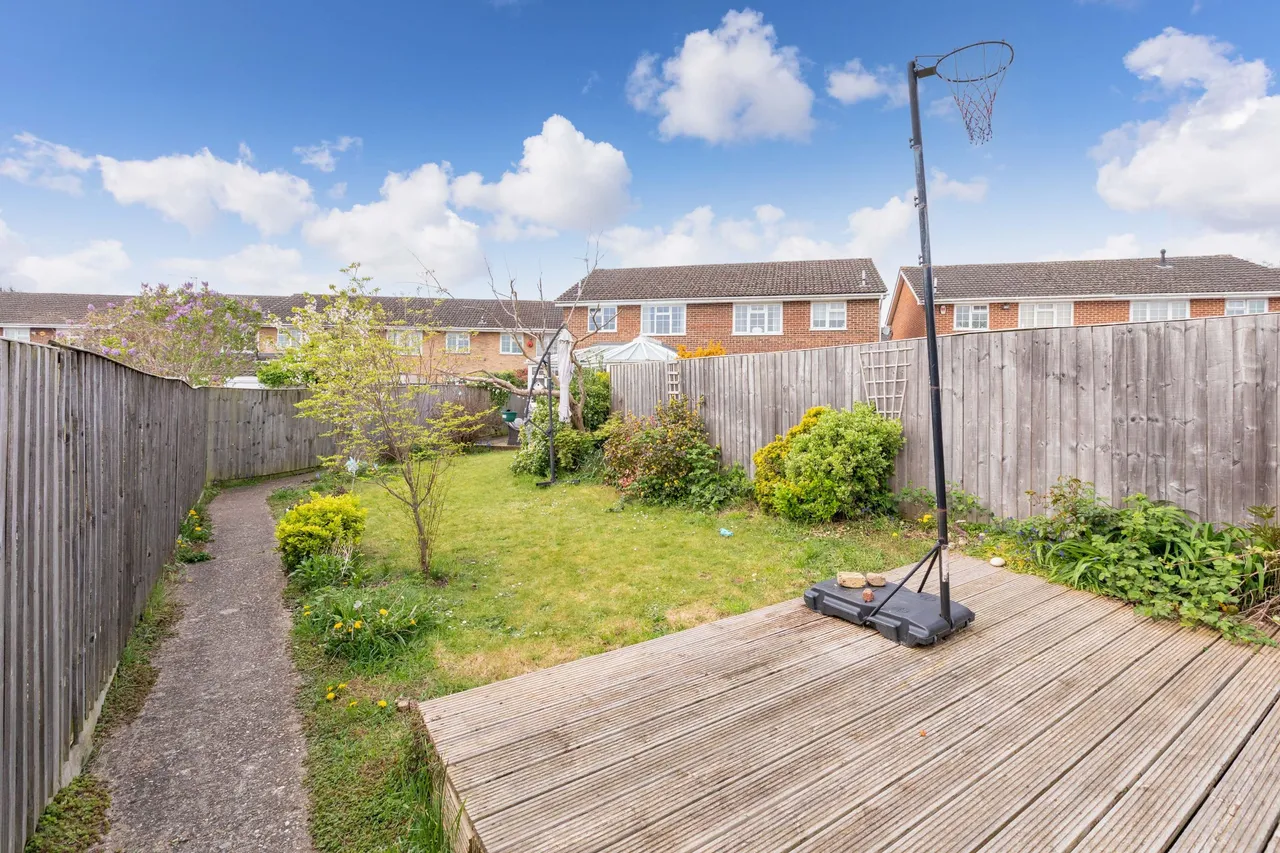 Dorchester Close, Cranbrook Drive, Maidenhead, Berkshire, photo 15