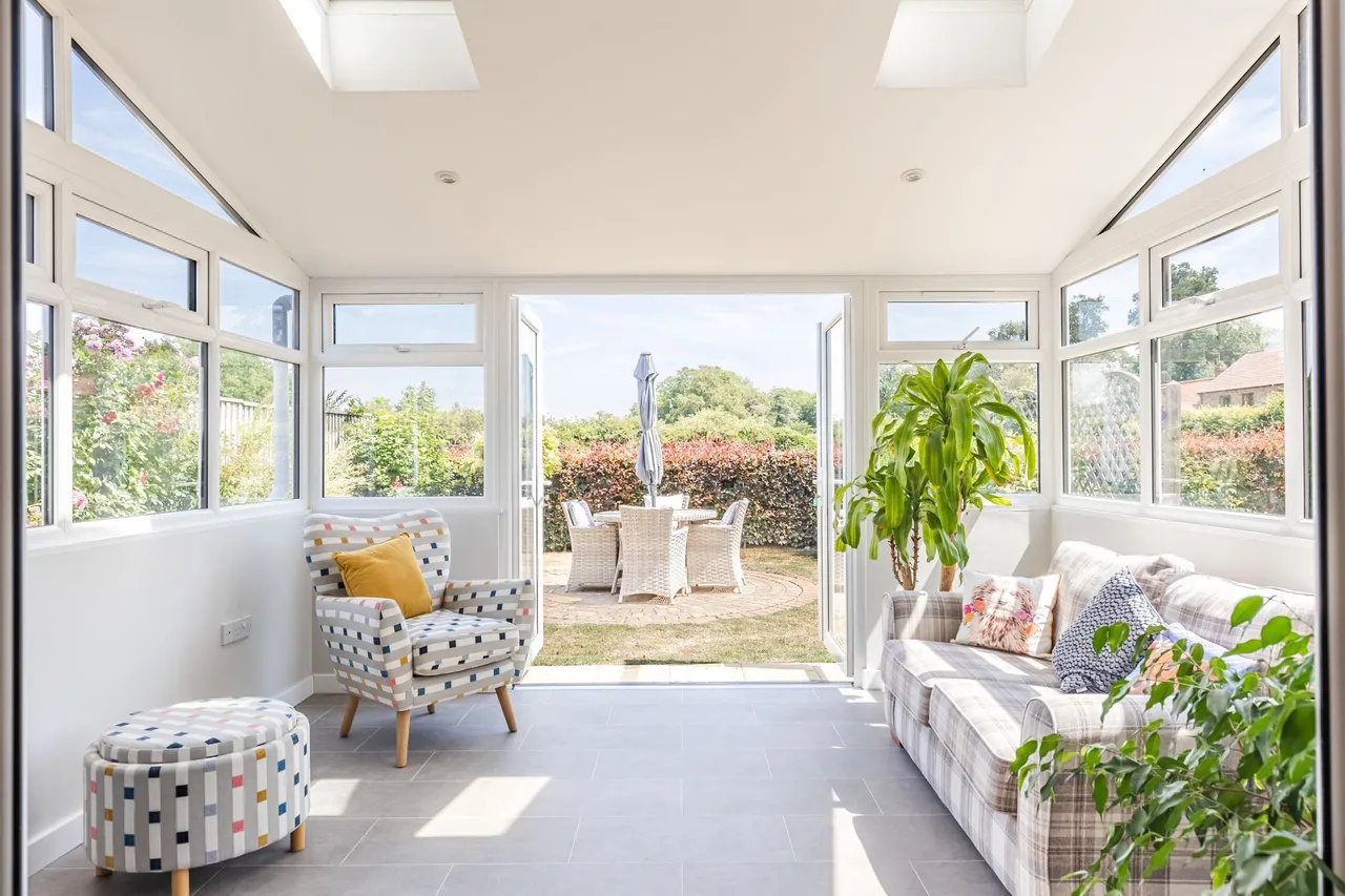 Beautifully Presented Four Bedroom Ho, photo 3