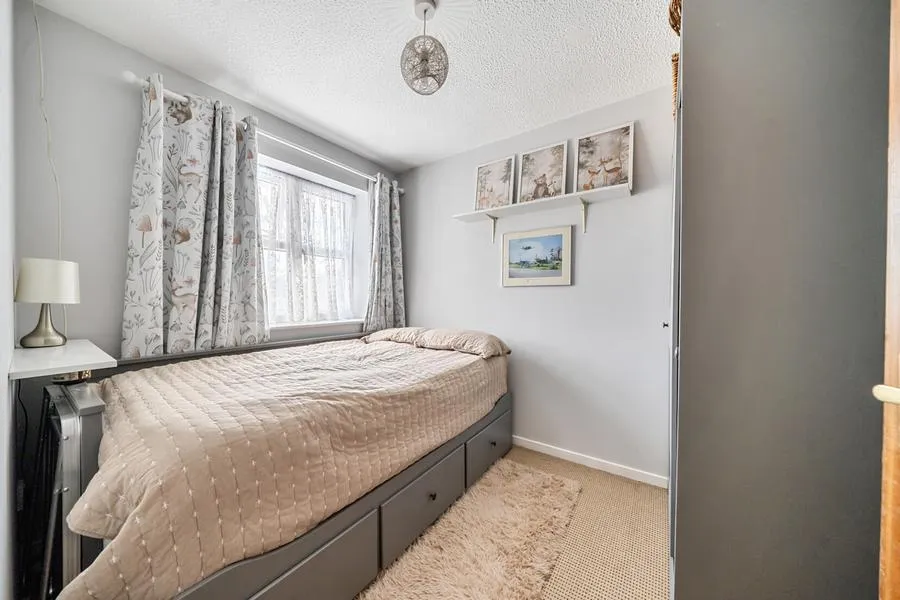 Meadow Close, Compton, RG20, photo 13