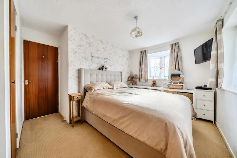 Meadow Close, Compton, RG20, photo 11
