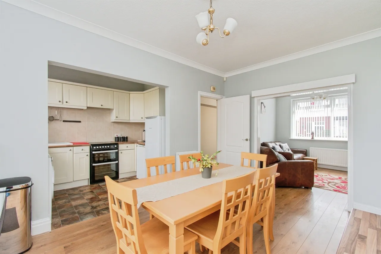 Lisheen Avenue, Castleford, photo 3
