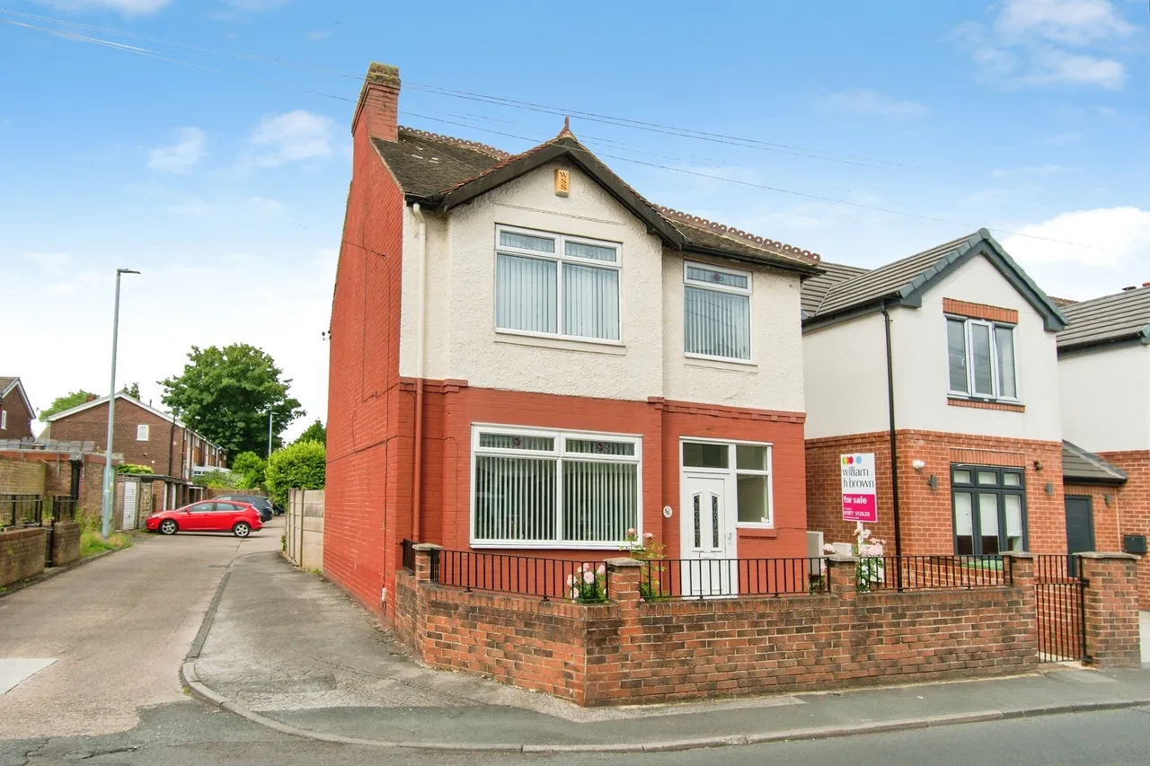 3 bed house for sale — Lisheen Avenue, Castleford