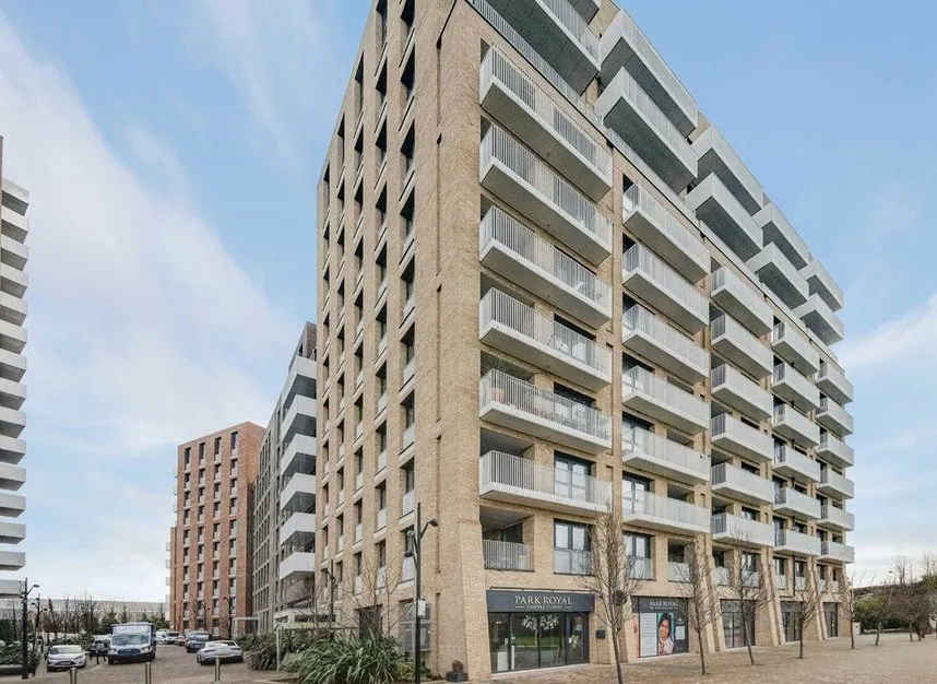 Lakeside Drive, Park Royal, NW10, photo 9