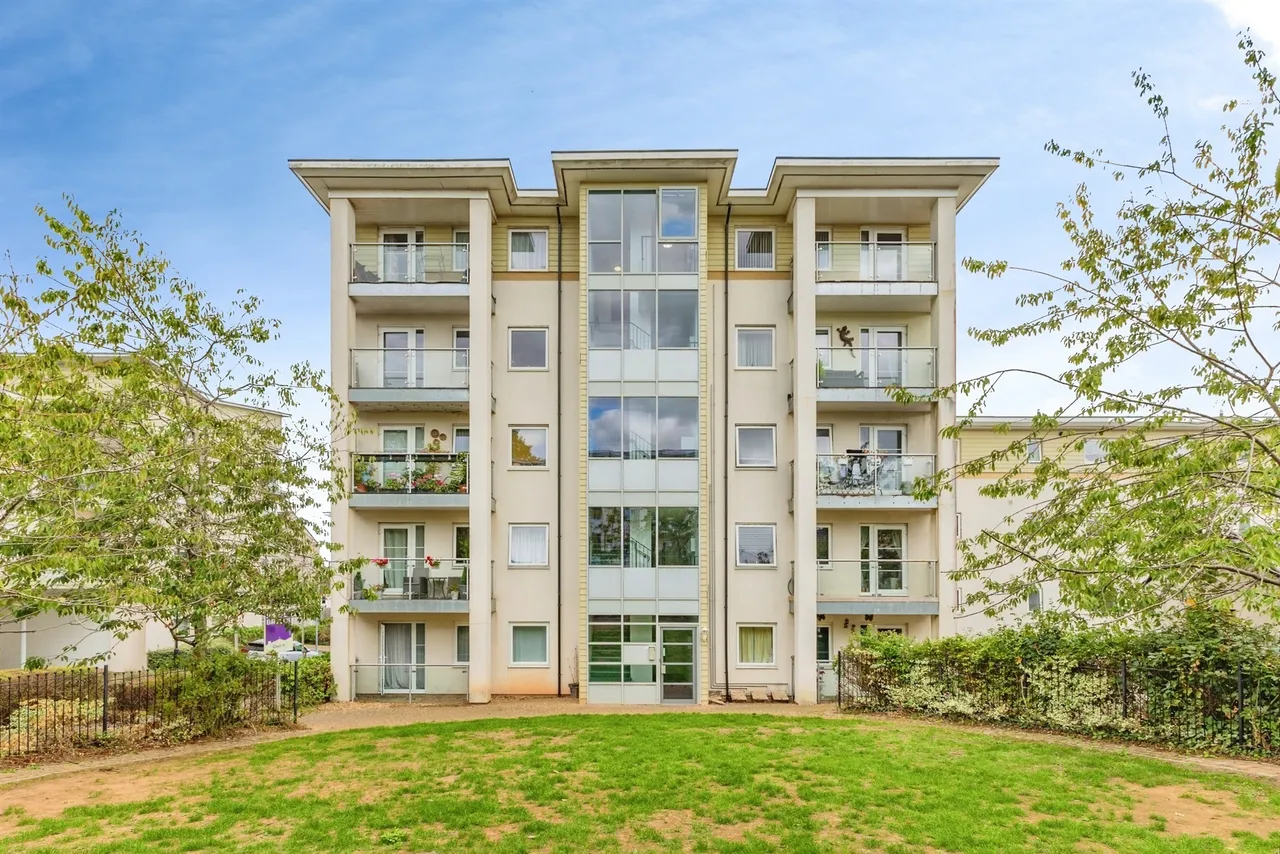2 bed flat for sale — Ebdon Way, Torquay
