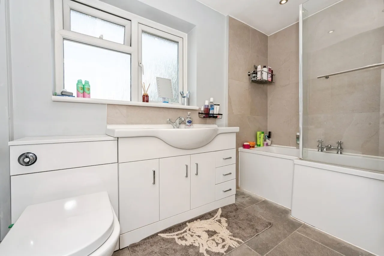 Betsham Road, Swanscombe, DA10, photo 12
