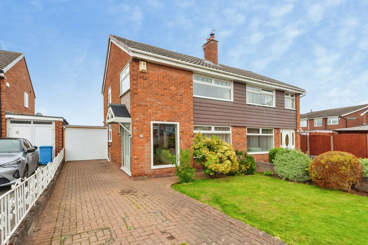 Arklow Drive, Hale Village, L24, photo 2