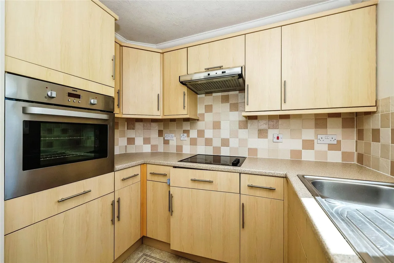 Padnell Road, Waterlooville, PO8, photo 6