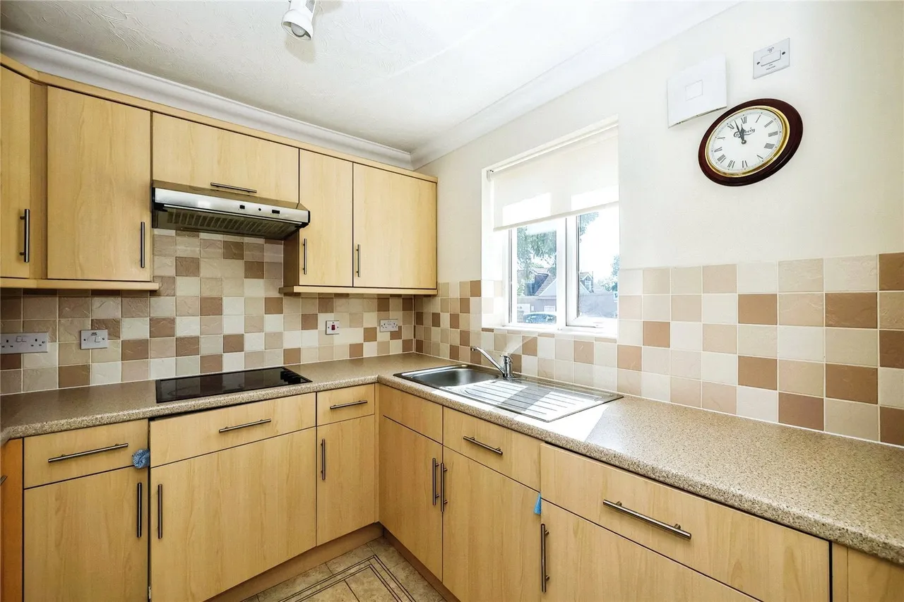 Padnell Road, Waterlooville, PO8, photo 5